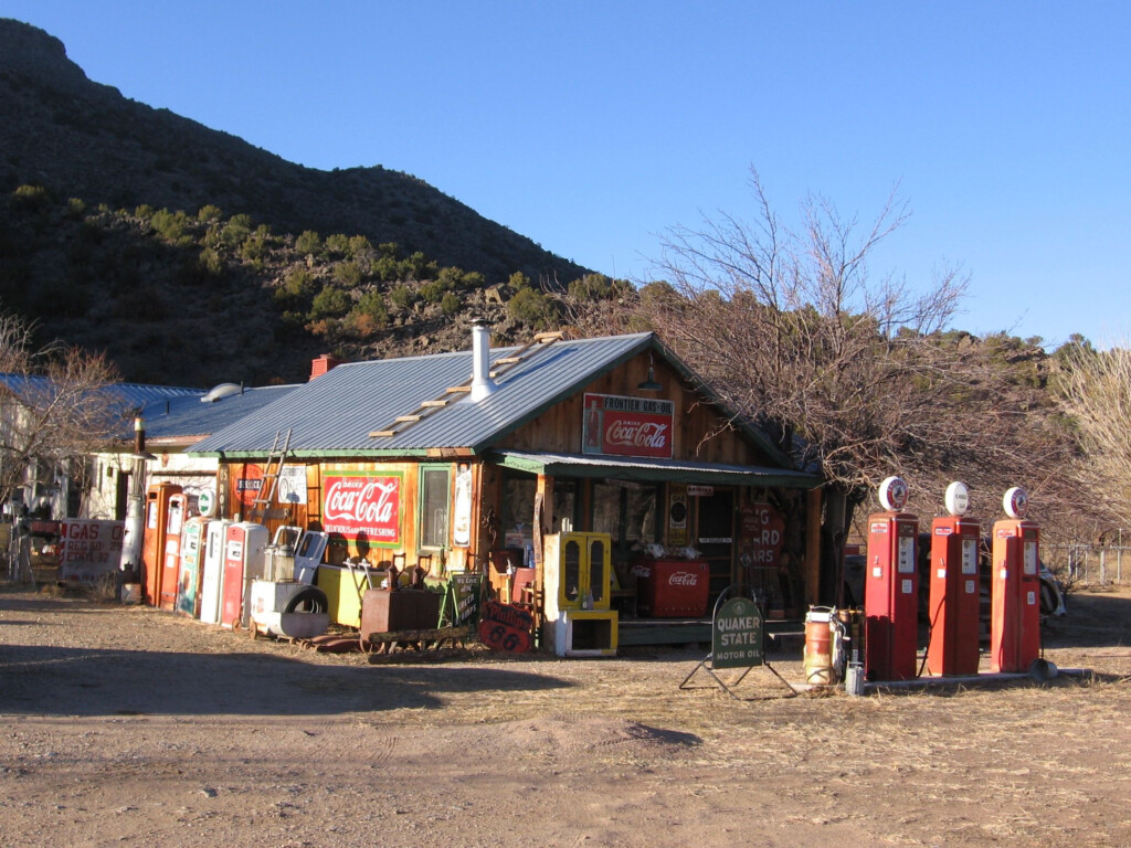 New Mexico Gas Station Old Gas Stations Vintage Trucks Gas Station