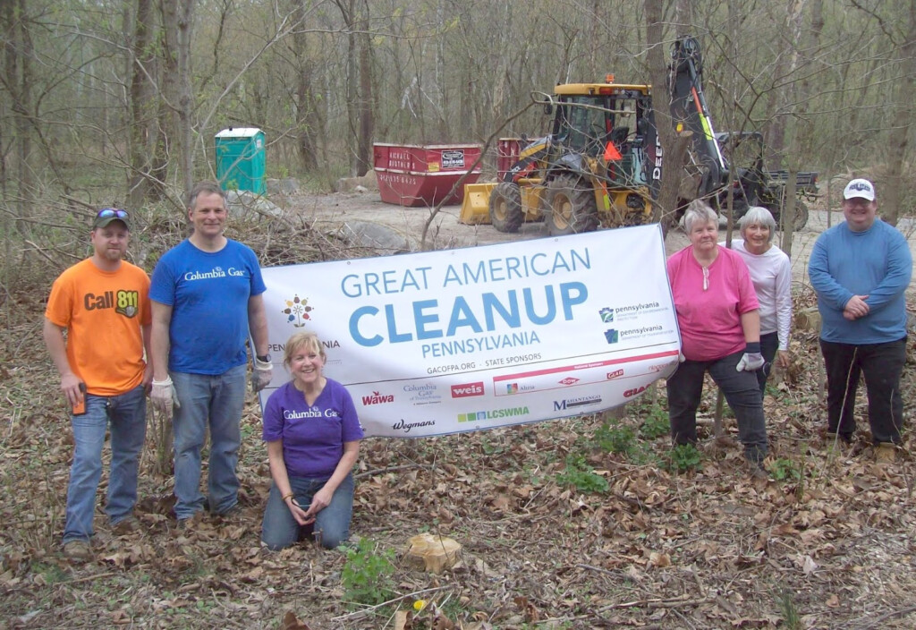 PA Environment Digest Blog Columbia Gas Employees Celebrate Earth Day 