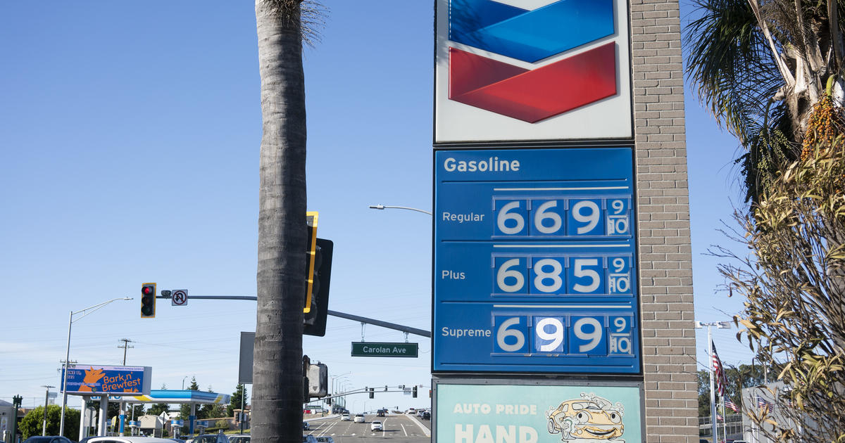 White House Unlikely To Push For Gas Rebate Cards Official Says CBS